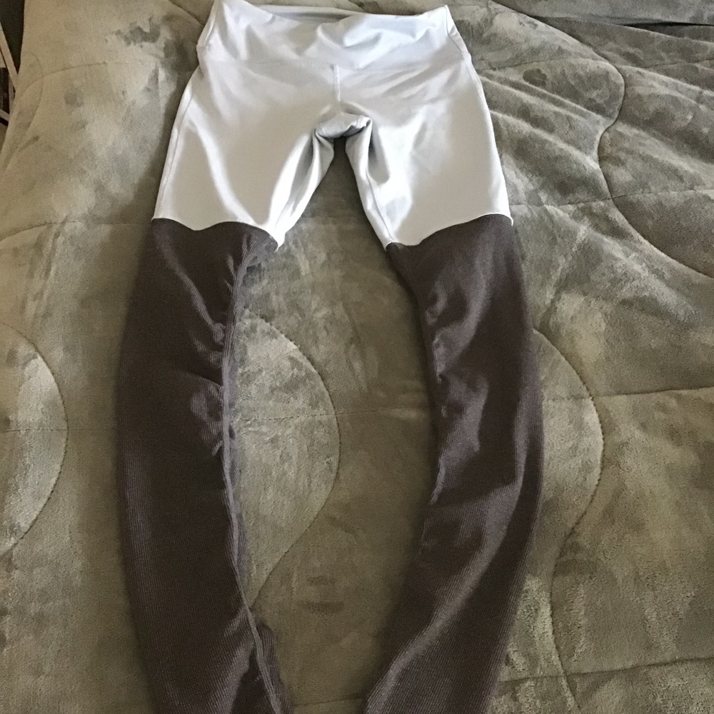 ALO leggings